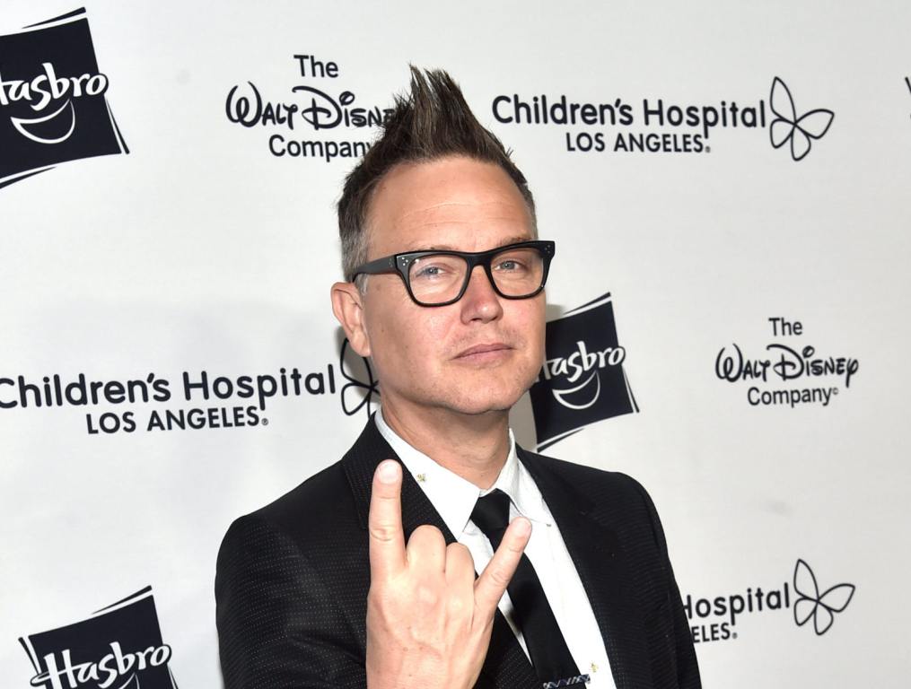 Blink S Mark Hoppus Reveals He S Undergoing Cancer Treatment