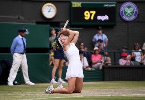 Wimbledon: Simona Halep Defeats Serena Williams