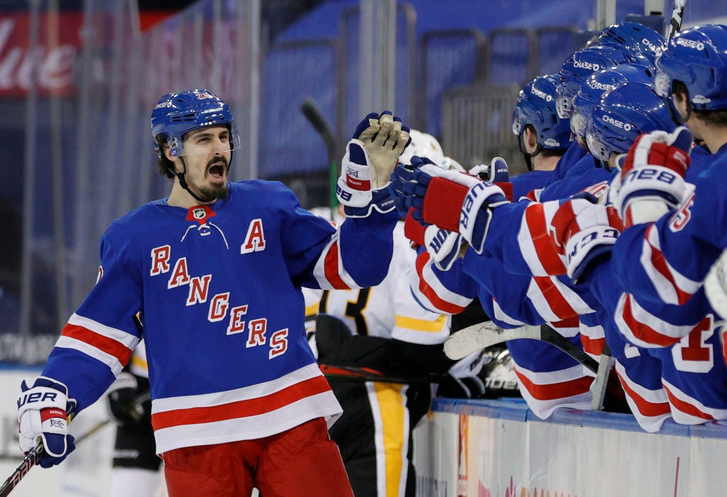 Pittsburgh Penguins v New York Rangers