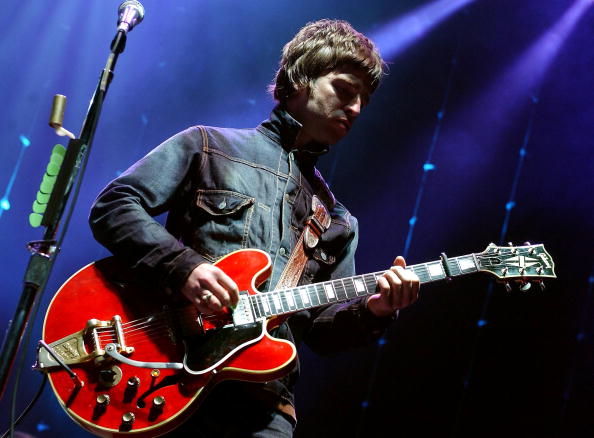 Oasis Play The Point Theatre Dublin
