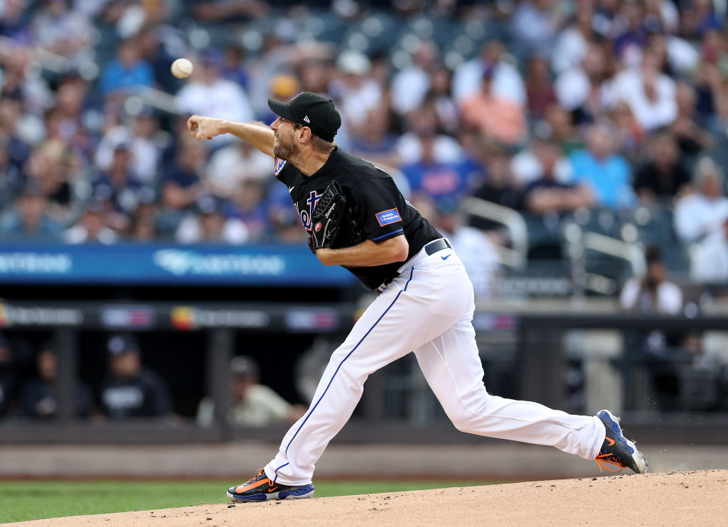 New York Yankees v New York Mets