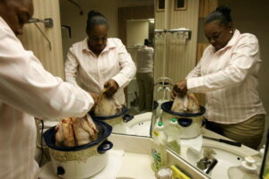 Katrina Evacuees Spend Thanksgiving Away From Home