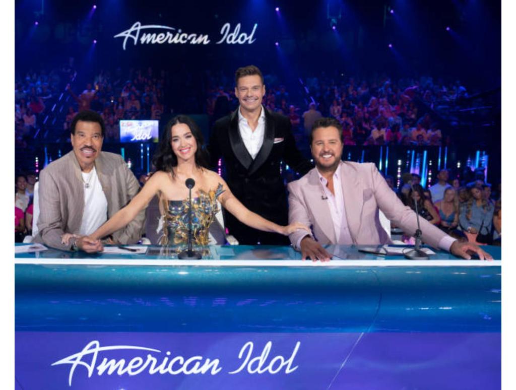 American Idol Judges Pose For A Picture 