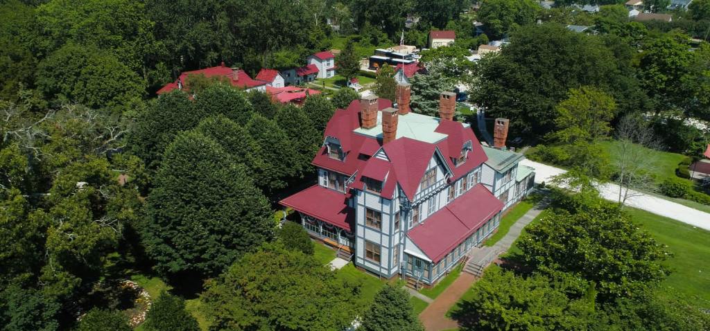 Emlen Physick Estate